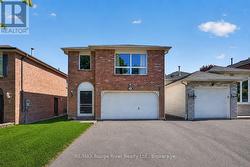 9 FARNCOMB CRESCENT Clarington (Bowmanville), ON L1C 4L5