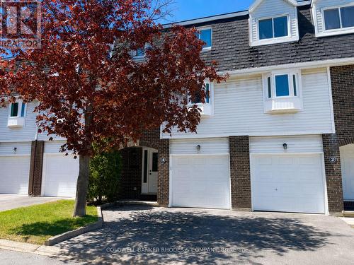 4 ALMOND LANE  Ottawa, ON K2L 3T2
