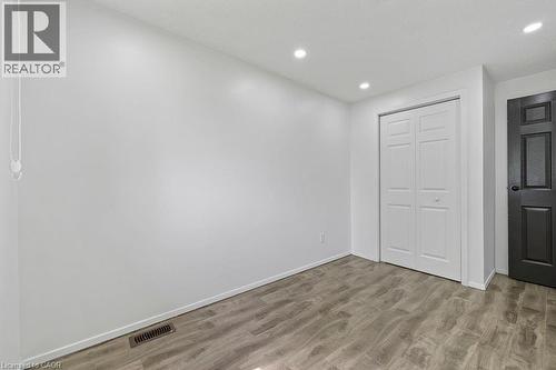 24 Tara Crescent, Thorold, ON - Indoor Photo Showing Other Room