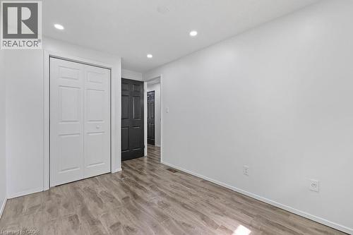 24 Tara Crescent, Thorold, ON - Indoor Photo Showing Other Room