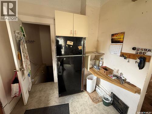 439 Assiniboia Street, Weyburn, SK - Indoor