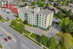 421 FAIRVIEW Drive Unit# 301 Brantford, ON N3R 7M3