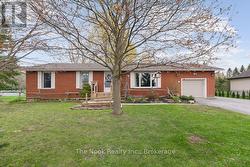 16 ROBMAR CRESCENT Kawartha Lakes (Manilla), ON K0M 2J0