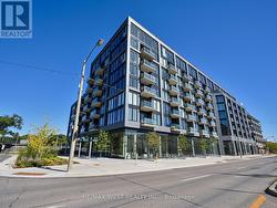 407 - 7 SMITH CRESCENT Toronto, ON M8Z 0G3
