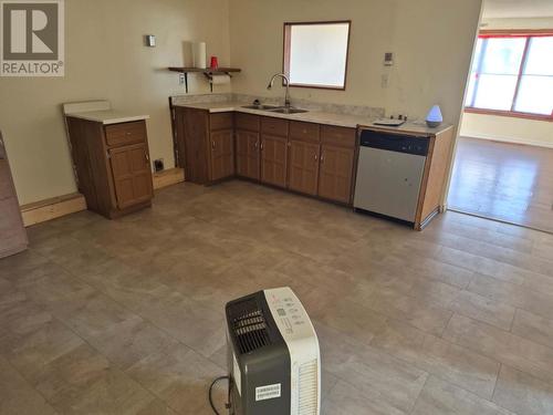 5 Willa Dr, Heyden, ON - Indoor Photo Showing Kitchen With Double Sink