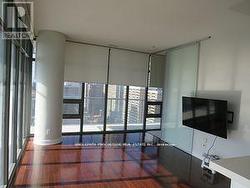 1905 - 33 CHARLES STREET E Toronto, ON M4Y 1R4