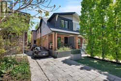 979 BROADVIEW AVENUE  Toronto, ON M4K 2R9