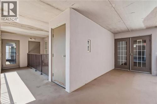 1421 Walkers Line Unit# 209, Burlington, ON - Outdoor With Balcony With Exterior