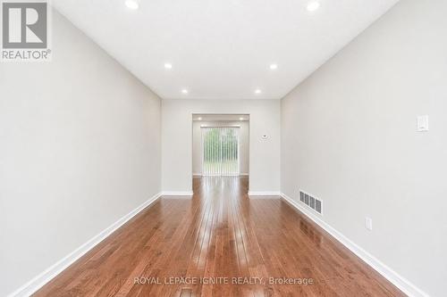 furniture virtually removed - 21 Halfmoon Square, Toronto, ON - Indoor Photo Showing Other Room