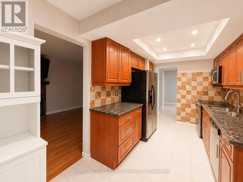 21 Halfmoon Square, Toronto, ON - Indoor Photo Showing Kitchen With Double Sink