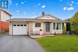 1081 FOLEY AVENUE  Ottawa, ON K1G 2R4