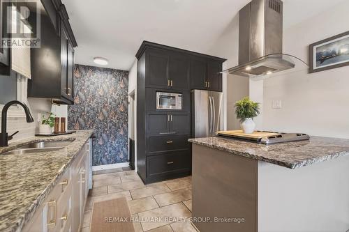 1081 Foley Avenue, Ottawa, ON - Indoor Photo Showing Kitchen With Stainless Steel Kitchen With Double Sink With Upgraded Kitchen