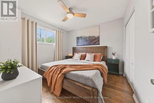 1081 Foley Avenue, Ottawa, ON - Indoor Photo Showing Bedroom