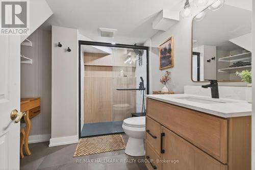 1081 Foley Avenue, Ottawa, ON - Indoor Photo Showing Bathroom