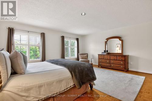 5308 Middlebury Drive, Mississauga, ON - Indoor Photo Showing Bedroom