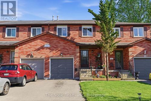 15 CHANCE COURT  Clarington (Bowmanville), ON L1C 4S4