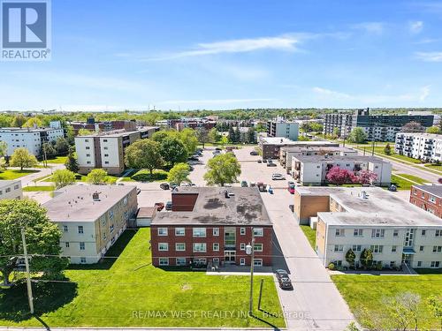 300 MONTRAVE AVENUE  Oshawa, ON L1J 4S2