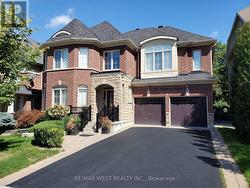 47 LINACRE DRIVE Richmond Hill, ON L4E 0W2