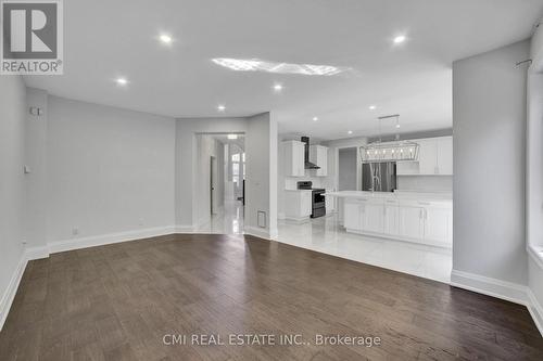 2171 Jardine Crescent, Burlington, ON - Indoor Photo Showing Living Room With Fireplace