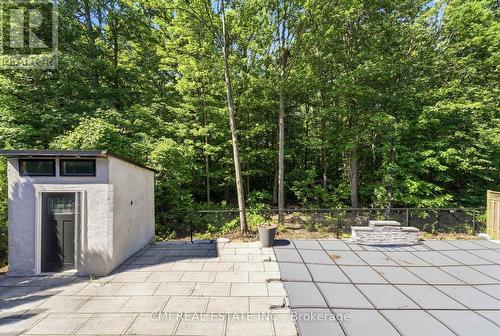 2171 Jardine Crescent, Burlington, ON - Indoor Photo Showing Bathroom