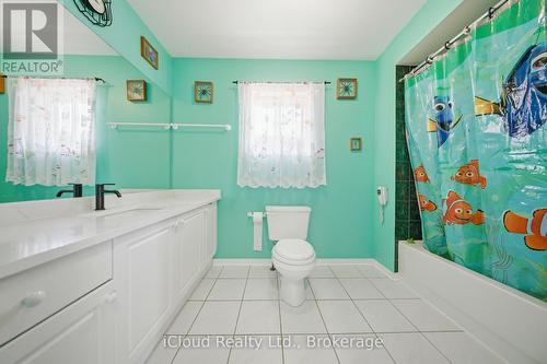 7389 Sandhurst Drive, Mississauga, ON - Indoor Photo Showing Bathroom