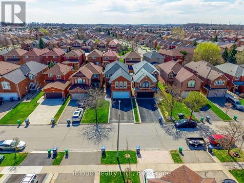 7389 Sandhurst Drive, Mississauga, ON - Outdoor