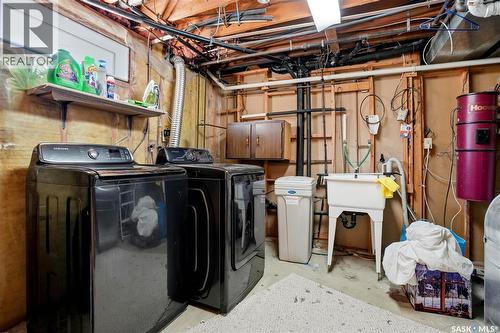 1009 Corman Crescent, Moose Jaw, SK - Indoor Photo Showing Laundry Room