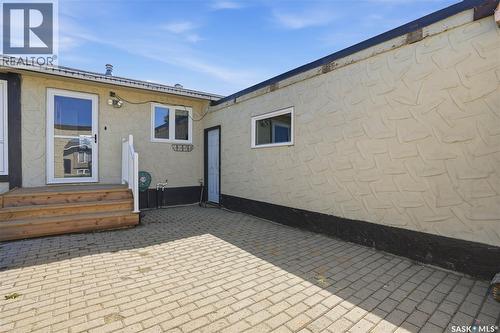 1009 Corman Crescent, Moose Jaw, SK - Outdoor With Exterior