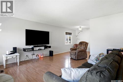 1009 Corman Crescent, Moose Jaw, SK - Indoor Photo Showing Living Room