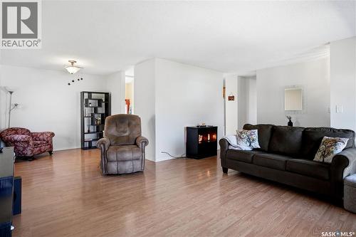 1009 Corman Crescent, Moose Jaw, SK - Indoor Photo Showing Living Room