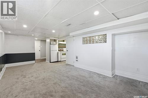 1001 Lorne Avenue, Saskatoon, SK - Indoor