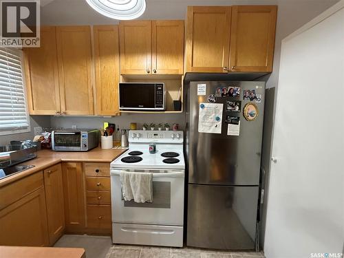 49 331 Pendygrasse Road, Saskatoon, SK - Indoor Photo Showing Kitchen