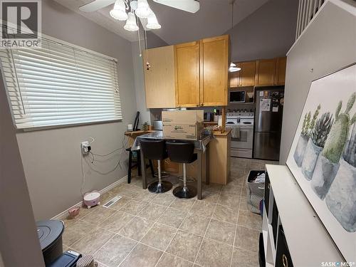 49 331 Pendygrasse Road, Saskatoon, SK - Indoor Photo Showing Kitchen