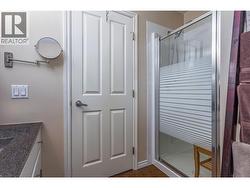 Main bathroom - 