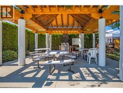 Lovely BBQ gathering space - 