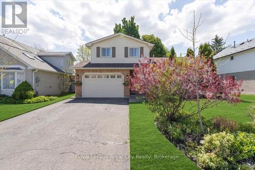 4 SMART STREET  Guelph (Kortright West), ON N1G 4K9