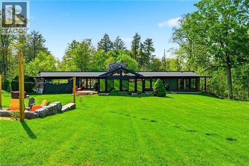 2510 Britannia Road, Burlington, ON - Outdoor