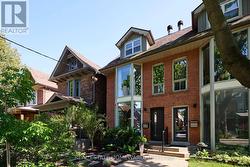 51 HARCOURT AVENUE Toronto, ON M4J 1J3