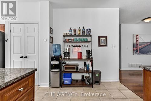21 Silver Trail, Barrie, ON - Indoor