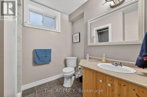 21 Silver Trail, Barrie, ON - Indoor Photo Showing Bathroom