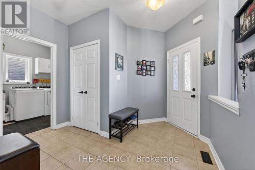 21 Silver Trail, Barrie, ON - Indoor Photo Showing Other Room