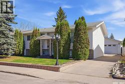 3355 Fairlight DRIVE  Saskatoon, SK S7N 4M1