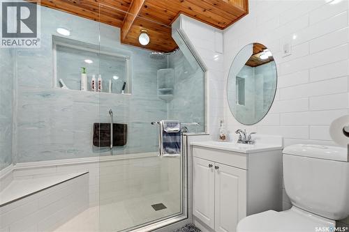 3355 Fairlight Drive, Saskatoon, SK - Indoor Photo Showing Bathroom