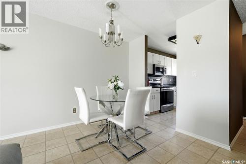 6427 Rochdale Boulevard, Regina, SK - Indoor Photo Showing Dining Room