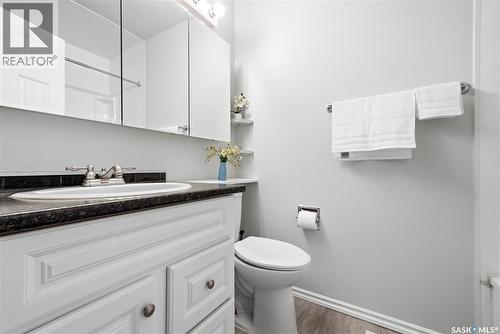 6427 Rochdale Boulevard, Regina, SK - Indoor Photo Showing Bathroom