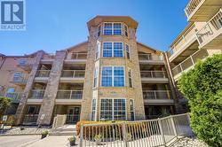 104 - 1470 BISHOPS GATE Oakville, ON L6M 4N2