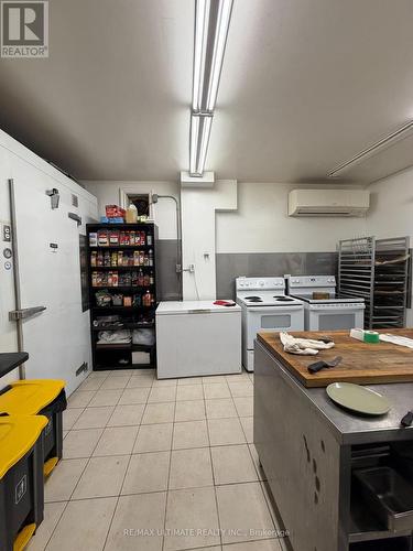 1097 Lakeshore Road E, Mississauga, ON 