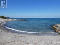1702 - 385 WINSTON ROAD  Grimsby, ON L3M 0J3