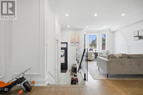 195 Danforth Road, Toronto, ON - Indoor