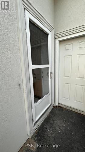 LOWER - 307 ANDERSON STREET , Whitby, Ontario L1N 3V7 2